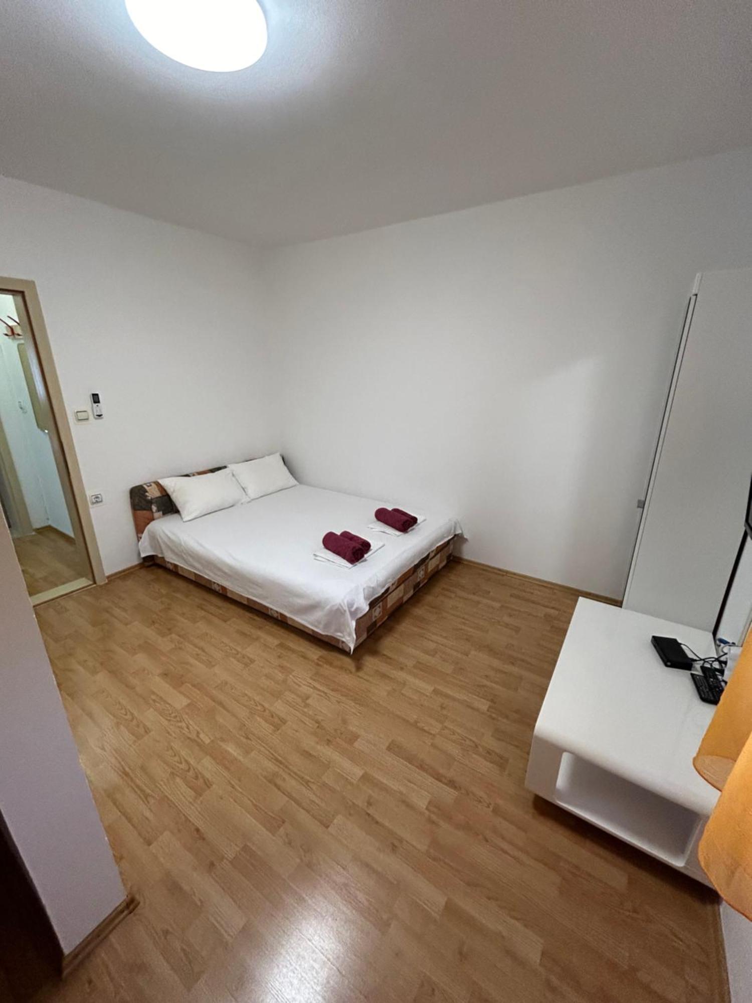 Kilic Apartments โตรกีร์ ภายนอก รูปภาพ